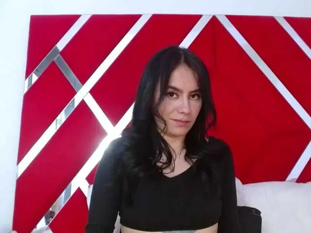 Live sex webcam photo for liataylor #275517946
