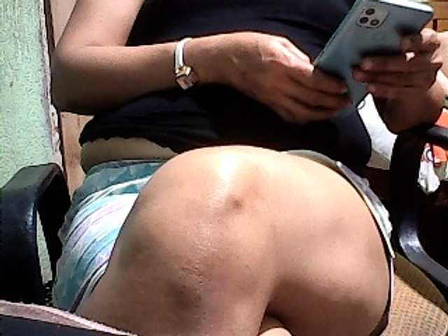 Live sex webcam photo for lickmae #290180551