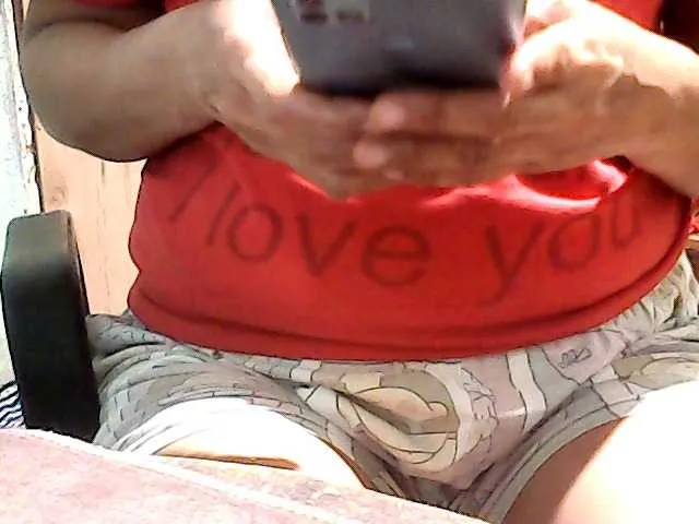 Live sex webcam photo for lickmae #290232103