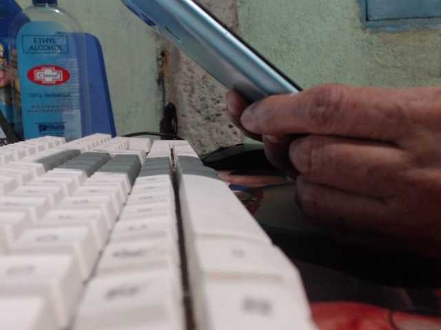 Live sex webcam photo for lickmae #290391644