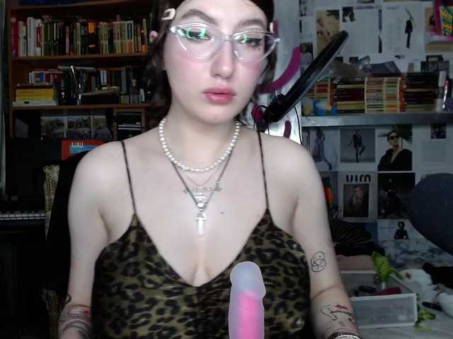 Live sex webcam photo for lidiacatears #273202676