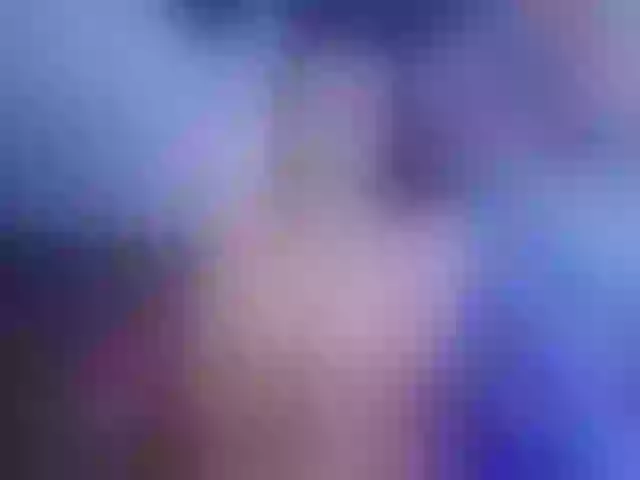 Live sex webcam photo for likaalittle #292240328