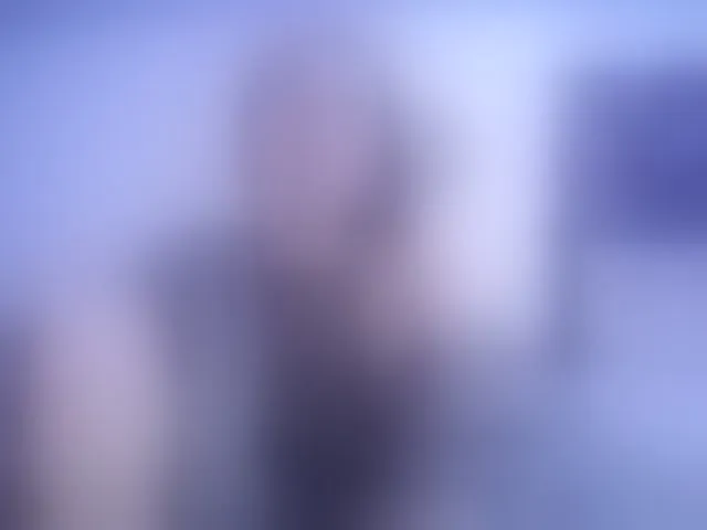 Live sex webcam photo for likaalittle #293541045