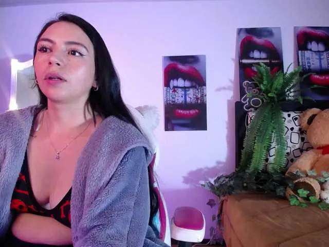 Live sex webcam photo for likaalittle #293864182