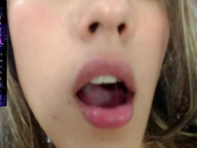 Live sex webcam photo for lili-22- #277814635