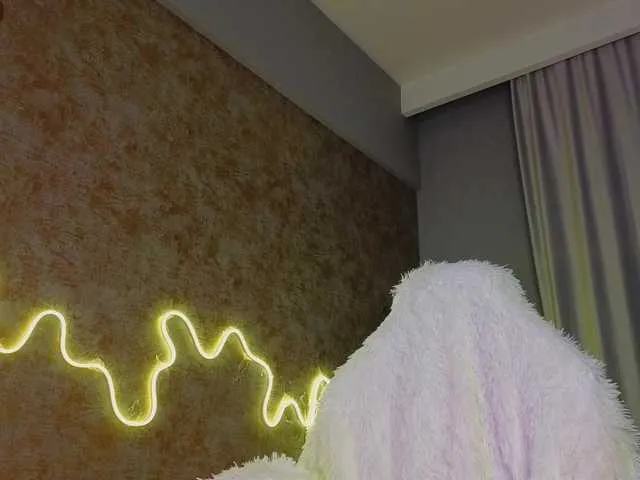 Live sex webcam photo for lili-roze #291094967