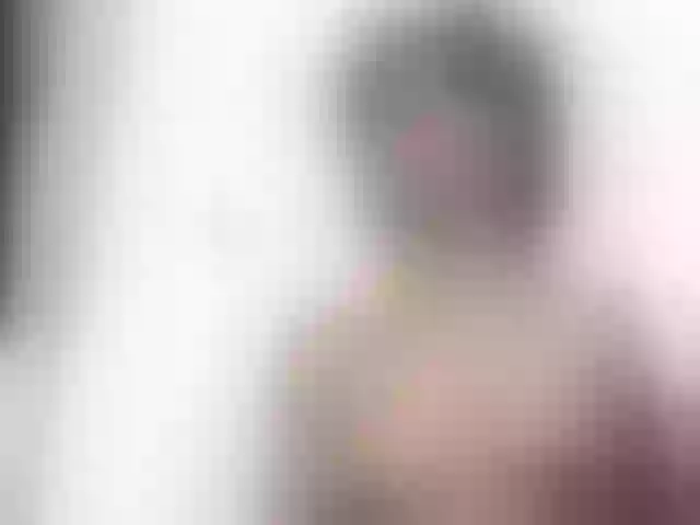 Live sex webcam photo for liliann23 #276220143