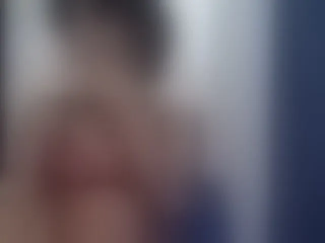 Live sex webcam photo for liliann23 #276227716