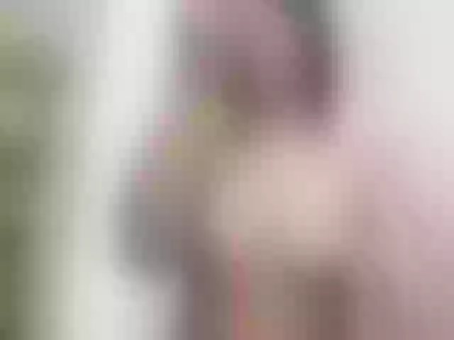 Live sex webcam photo for liliann23 #276311537
