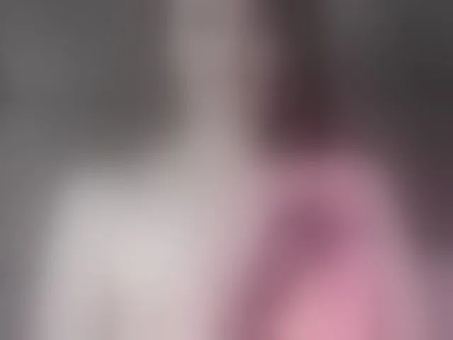 Live sex webcam photo for lilisexy14 #294038937