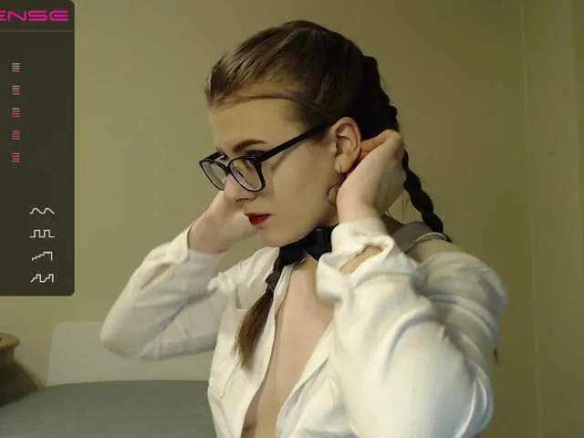 Live sex webcam photo for lilitgame #271947096