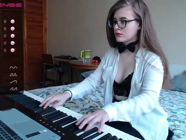 Live sex webcam photo for lilitgame #271953797