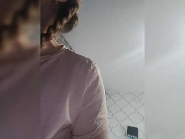 Live sex webcam photo for lilitgame #273603781