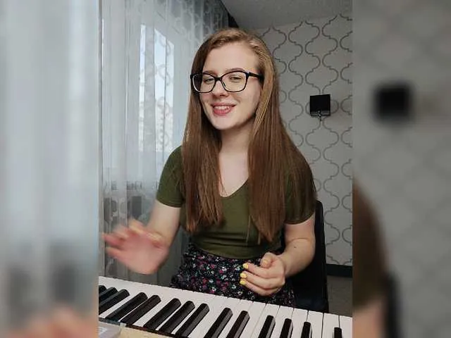 Live sex webcam photo for lilitgame #273911458