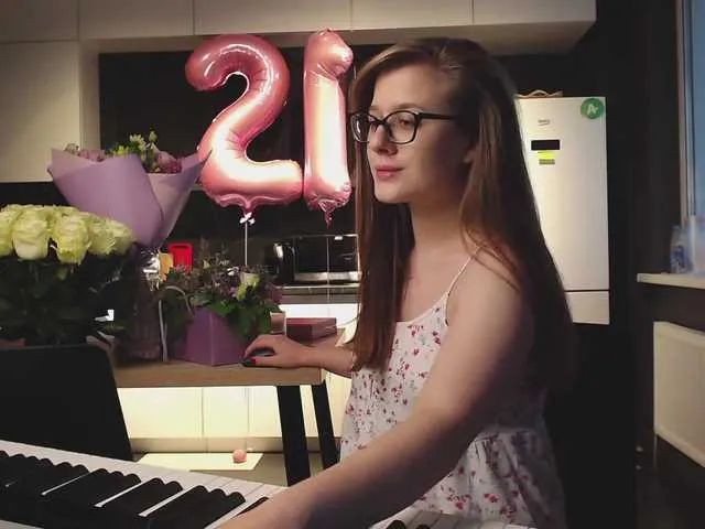 Live sex webcam photo for lilitgame #274167242