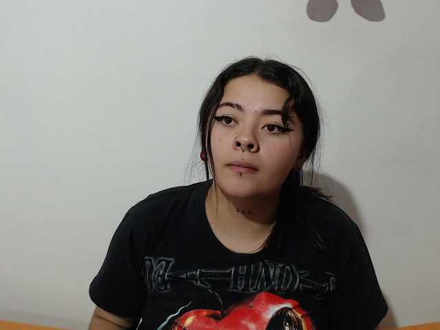 Live sex webcam photo for lilith-immaculate #277032726