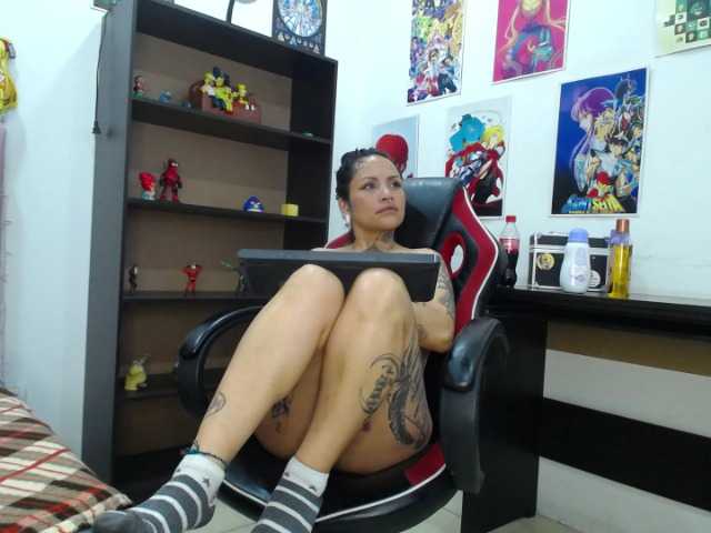 Live sex webcam photo for lilith-tatto #273907418