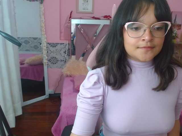 Live sex webcam photo for lilith-tay #275793922