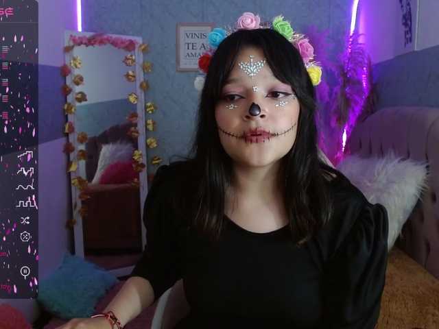 Live sex webcam photo for lilith-tay #276609127