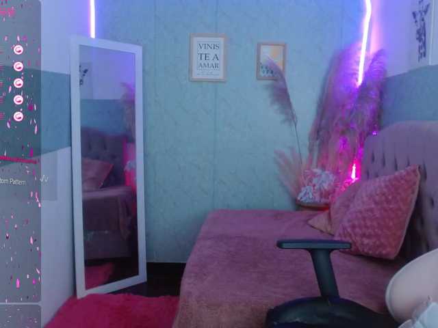 Live sex webcam photo for lilith-tay #276713225