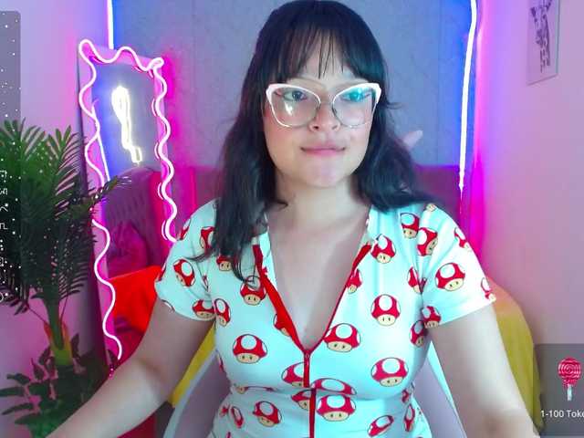 Live sex webcam photo for lilith-tay #277000435