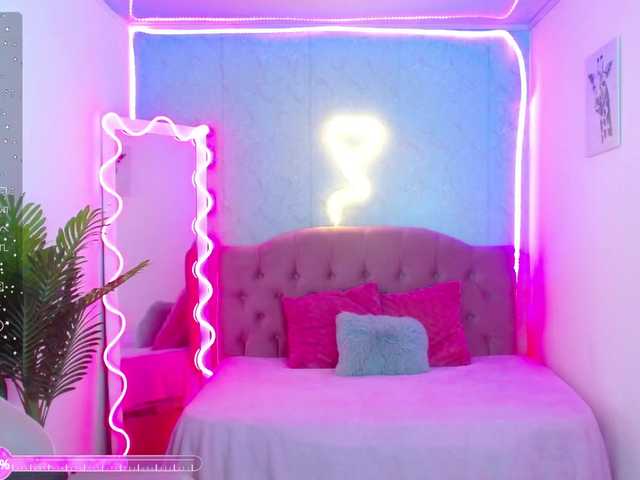 Live sex webcam photo for lilith-tay #277058894