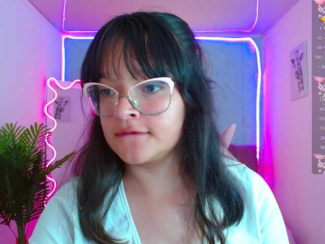 Live sex webcam photo for lilith-tay #277153795