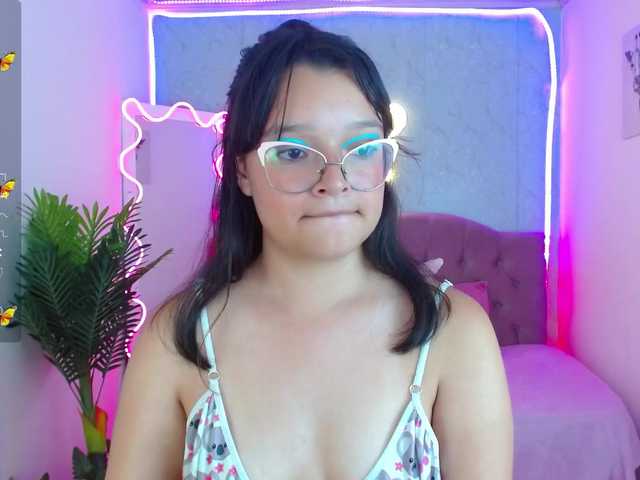 Live sex webcam photo for lilith-tay #277182703