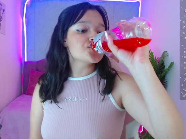 Live sex webcam photo for lilith-tay #277239701