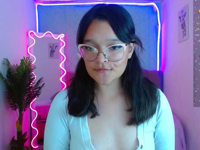 Live sex webcam photo for lilith-tay #277246522