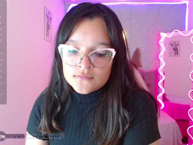 Live sex webcam photo for lilith-tay #277280150