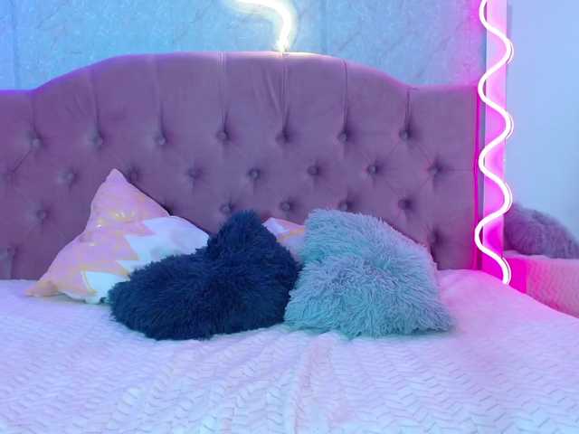 Live sex webcam photo for lilith-tay #277397251