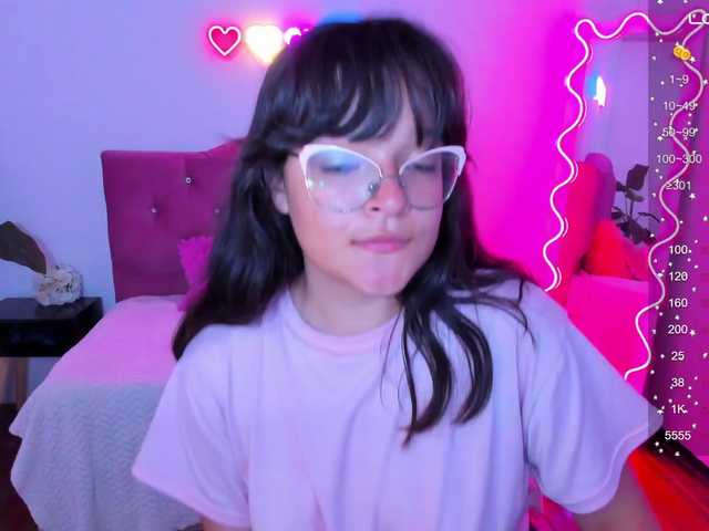 Live sex webcam photo for lilith-tay #277451303