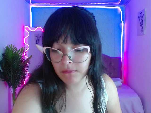 Live sex webcam photo for lilith-tay #277458255