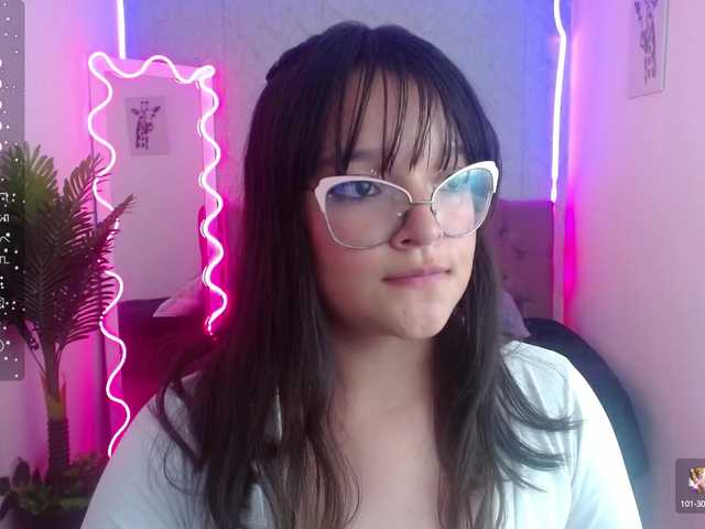 Live sex webcam photo for lilith-tay #277498418