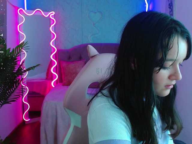 Live sex webcam photo for lilith-tay #277591261