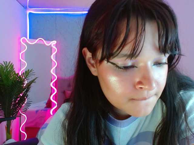 Live sex webcam photo for lilith-tay #277746747