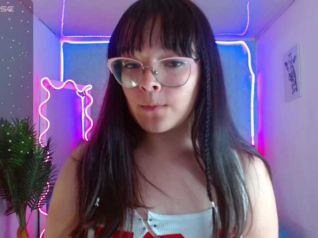 Live sex webcam photo for lilith-tay #277961101