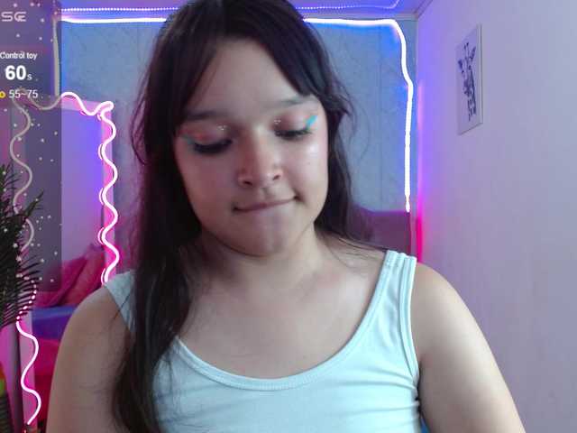 Live sex webcam photo for lilith-tay #277994601