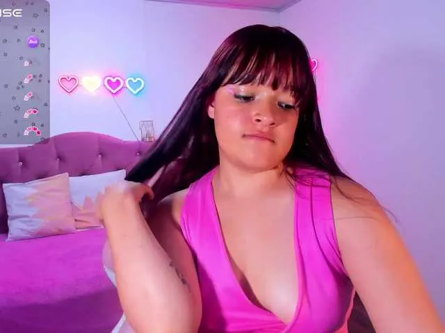 Live sex webcam photo for lilith-tay #278242366