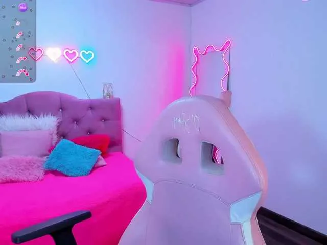 Live sex webcam photo for lilith-tay #278294326