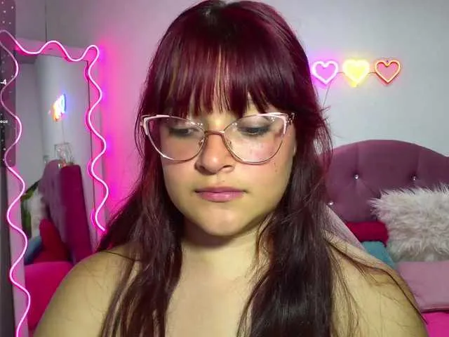 Live sex webcam photo for lilith-tay #288542609