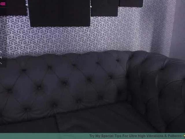 Live sex webcam photo for lilith-white #273418207