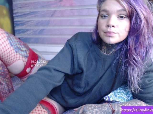 Live sex webcam photo for lilmarie #272153832