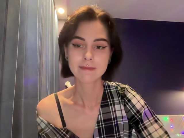 Live sex webcam photo for lilmilly #277907108