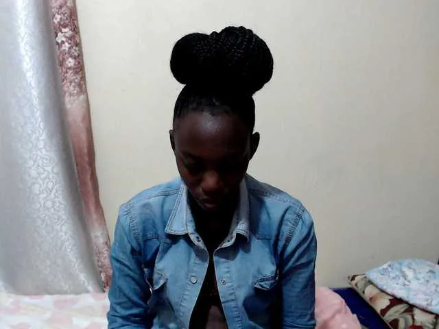 Live sex webcam photo for lilqueen1 #290715001