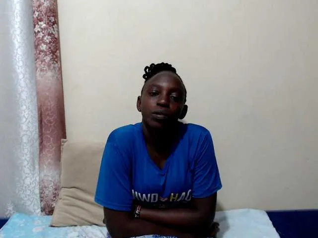 Live sex webcam photo for lilqueen1 #291099010