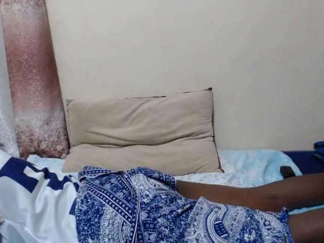 Live sex webcam photo for lilqueen1 #291178469