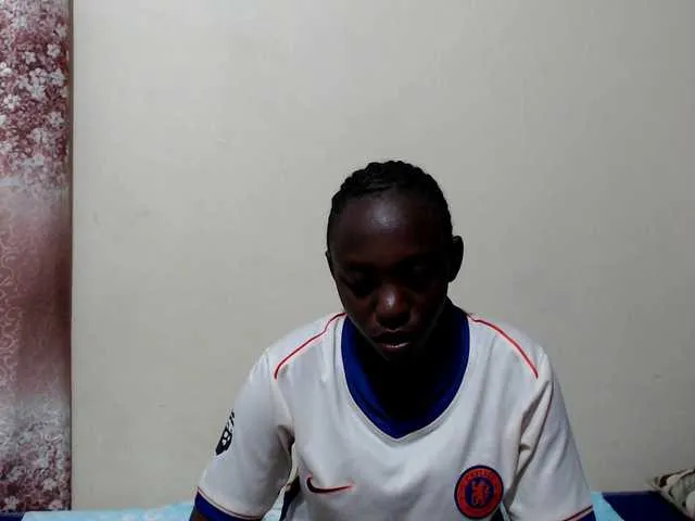 Live sex webcam photo for lilqueen1 #291239743