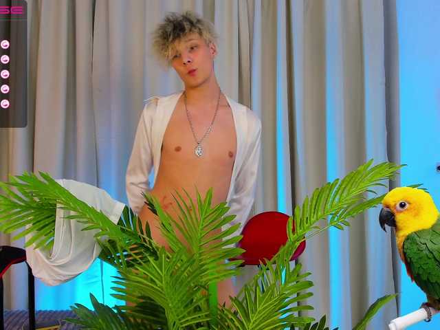 Live sex webcam photo for lilteddyboy #275584126